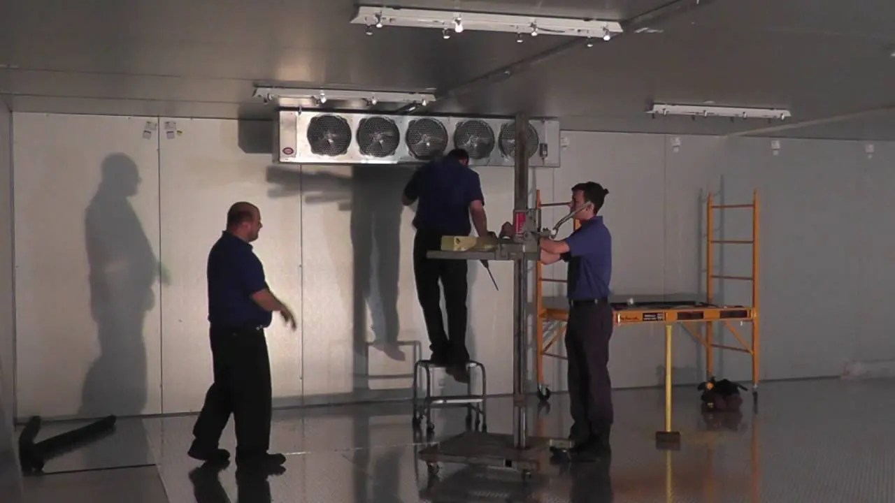 Installing a Large WalkIn Freezer Part 3 KAS Refrigeration
