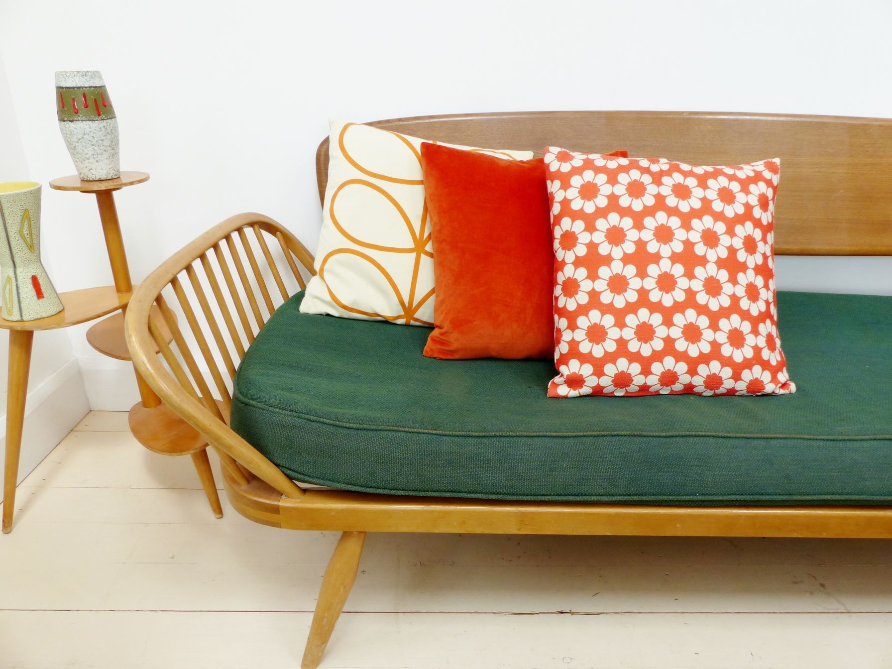 3 simple ways to style your cushions Kate Beavis Vintage Expert