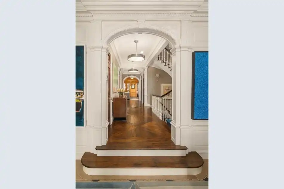 Miranda Priestly's Townhouse from Devil Wears Prada Is For Sale KCM