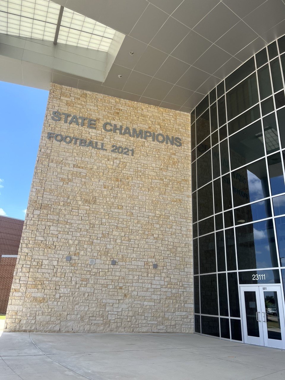 Paetow installs new state championship sign Katy Times