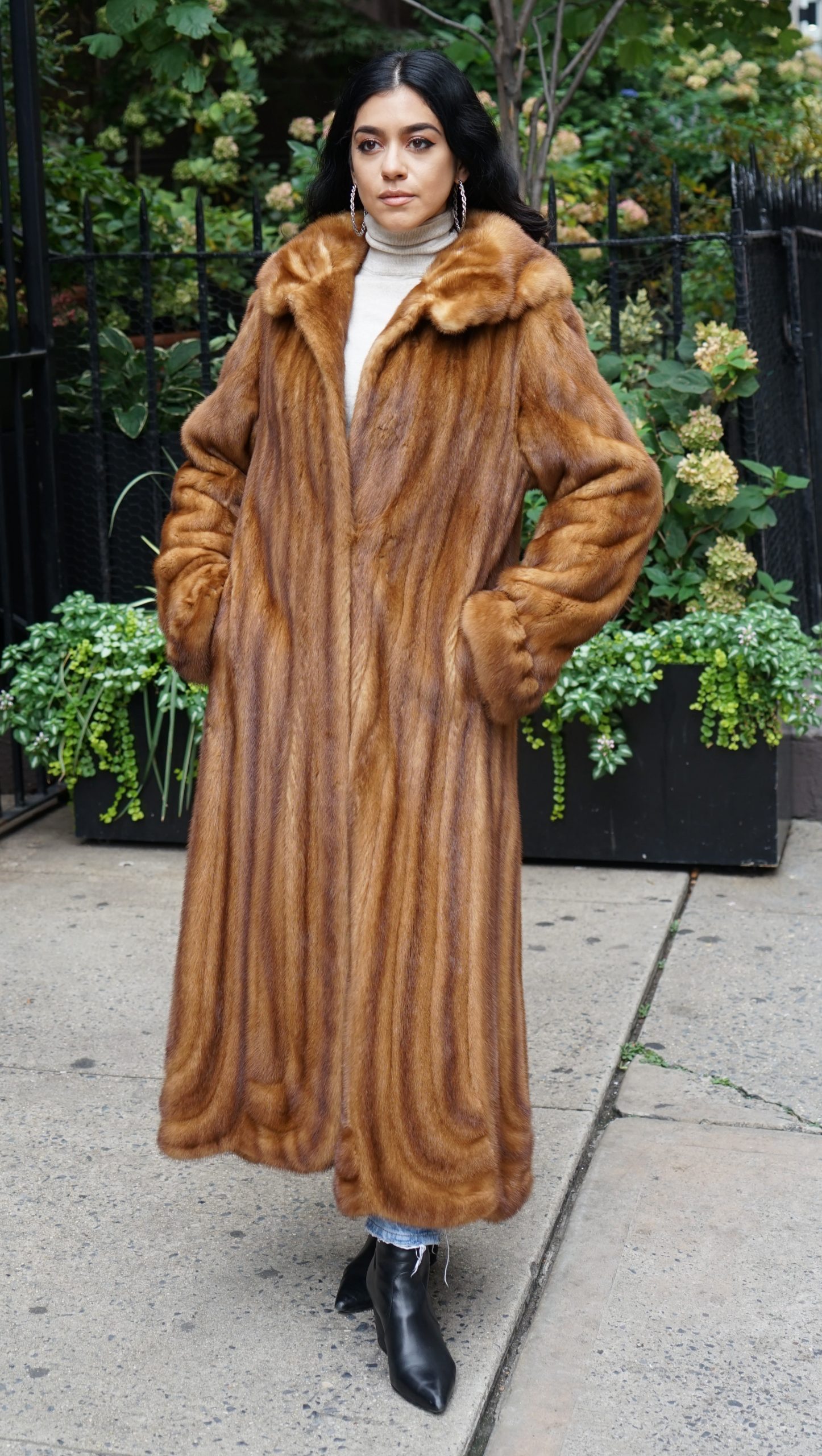 Whiskey Mink Coat Directional Size 68 MARC KAUFMAN FURS