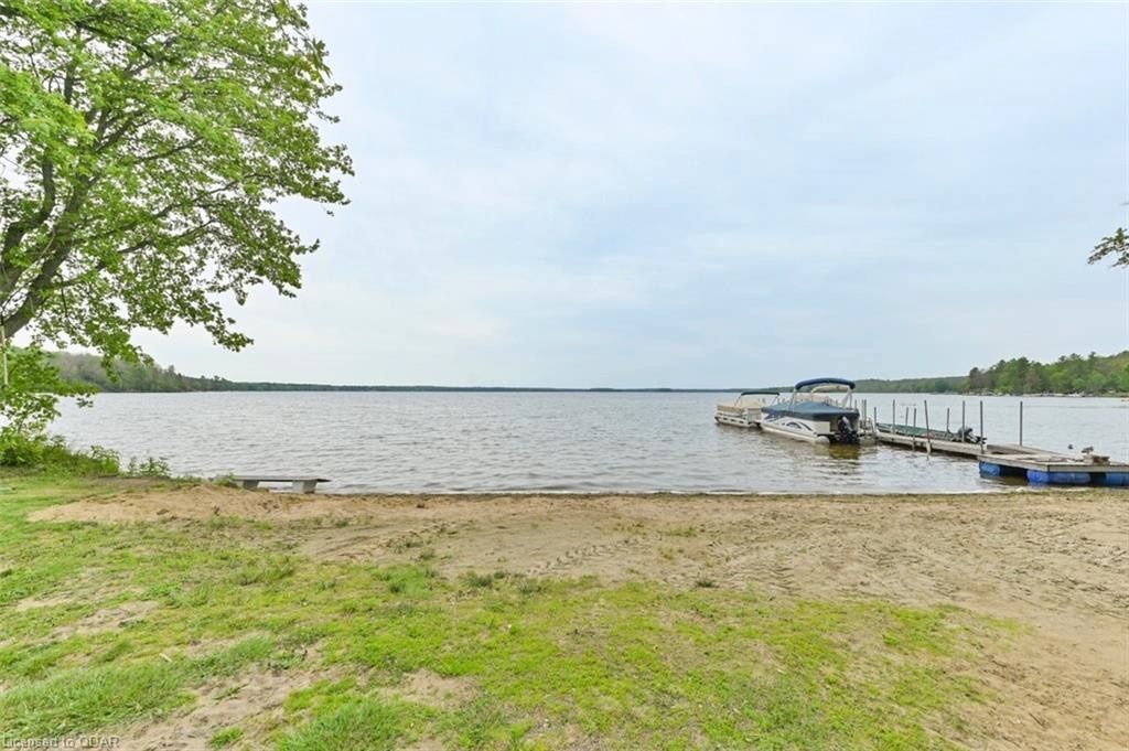 Cabin on Crowe Lake Kawartha Cottage Vacations