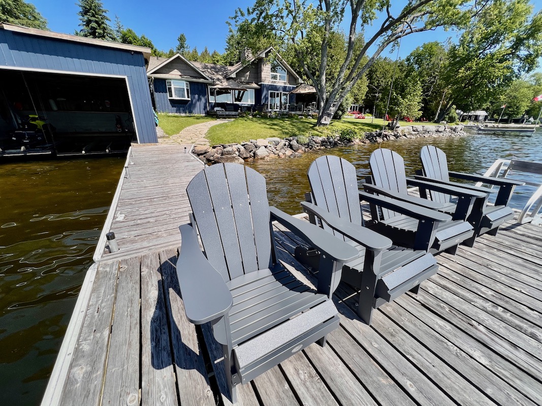 Modern Lakehouse on Clear Lake Kawartha Cottage Vacations