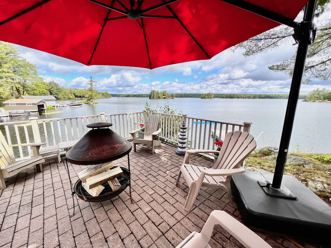 La Bella Vista on Big Bald Lake Kawartha Cottage Vacations