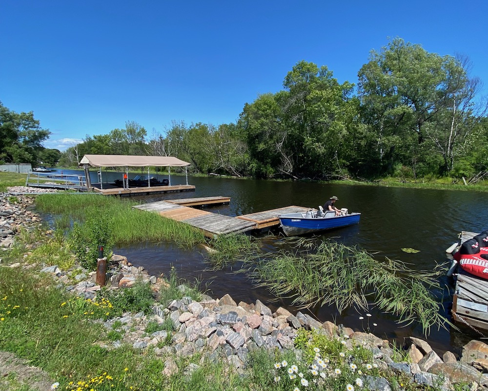 Britt Cottage on Still Bay Kawartha