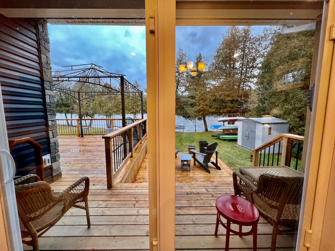 Kool Lakehouse On Sturgeon Lake Kawartha Cottage Vacations