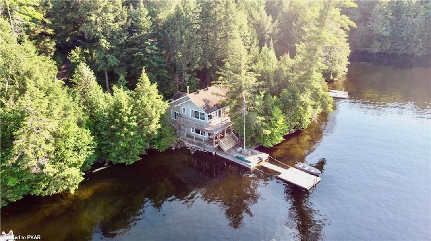 Lakeside Cottage on Eels Lake Kawartha Cottage Vacations