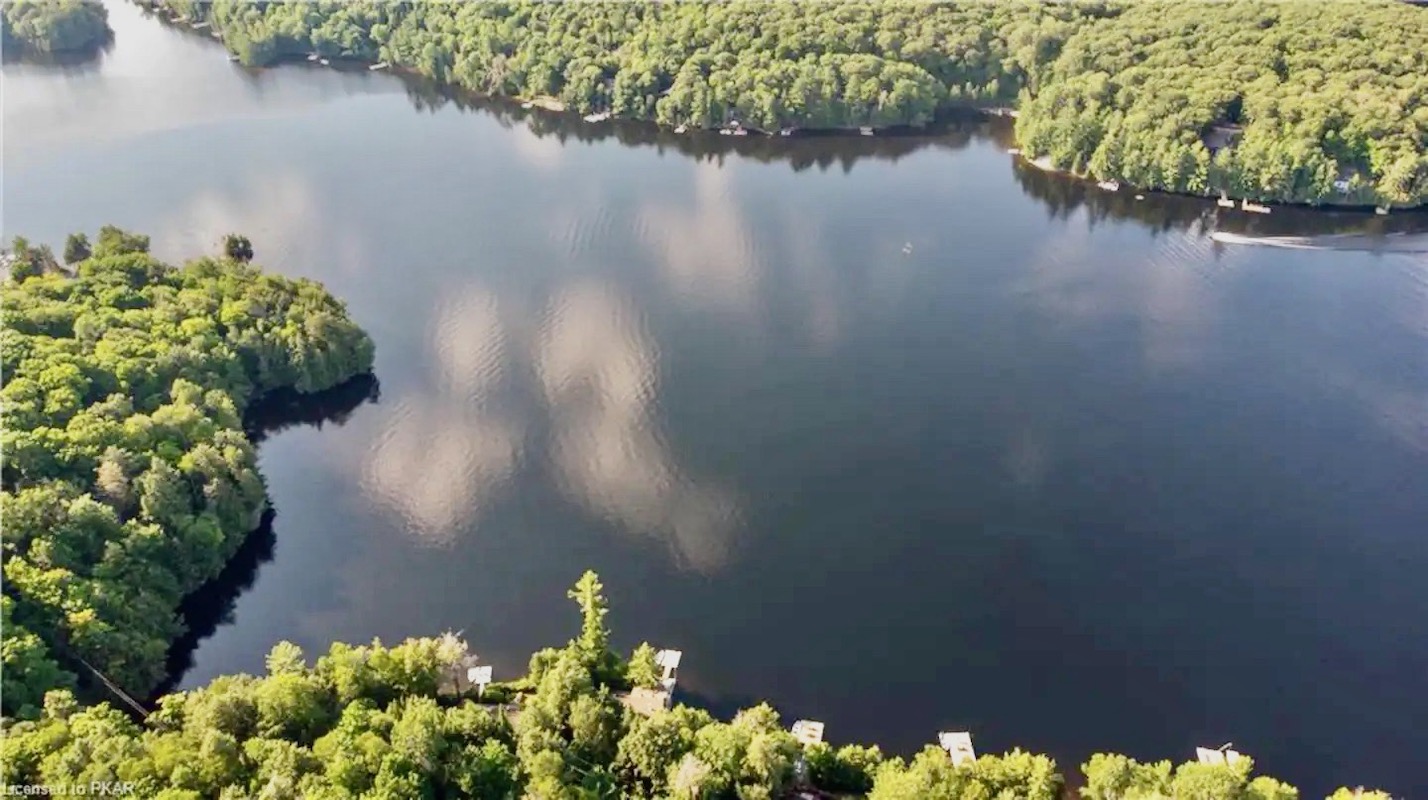 Lakeside Cottage on Eels Lake Kawartha Cottage Vacations
