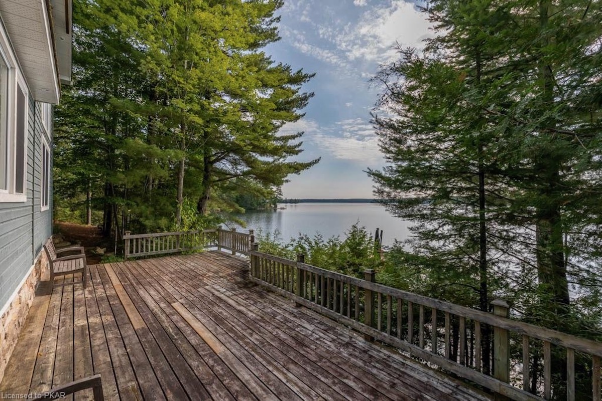 Chandos Lake Waterside Retreat Kawartha Cottage Vacations