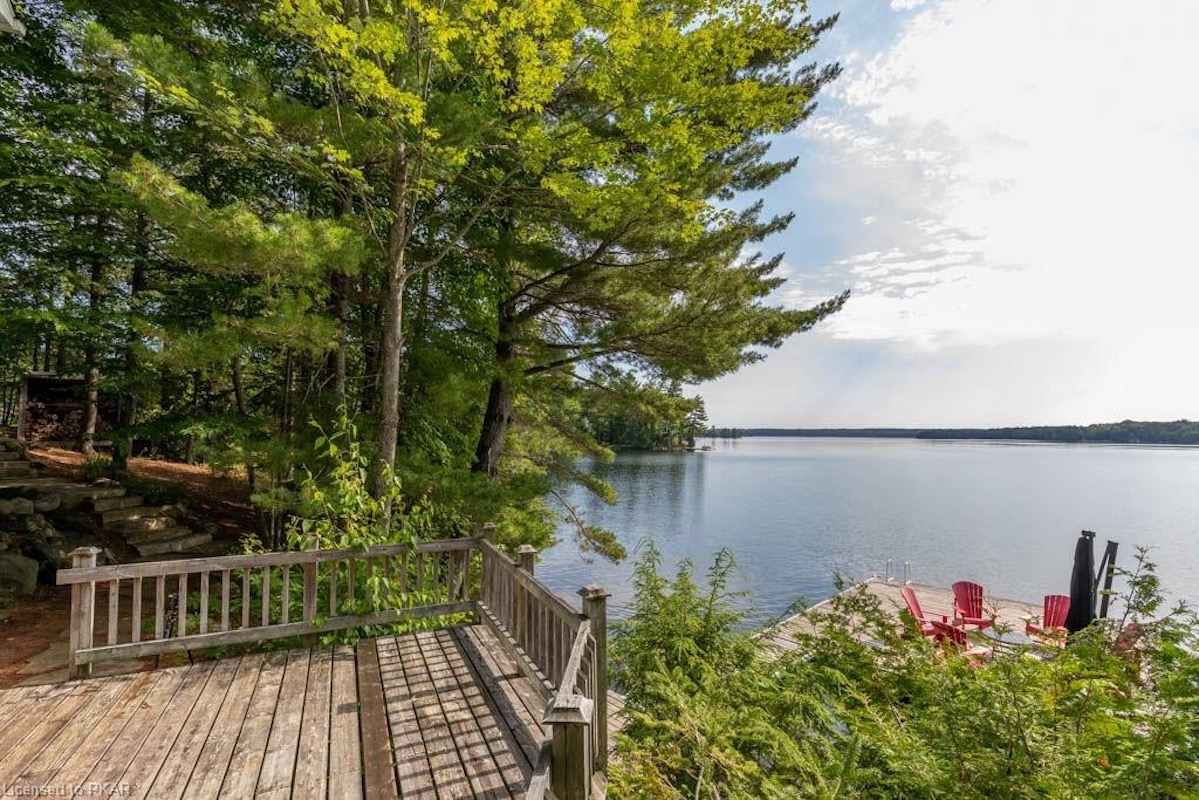 Chandos Lake Waterside Retreat Kawartha Cottage Vacations