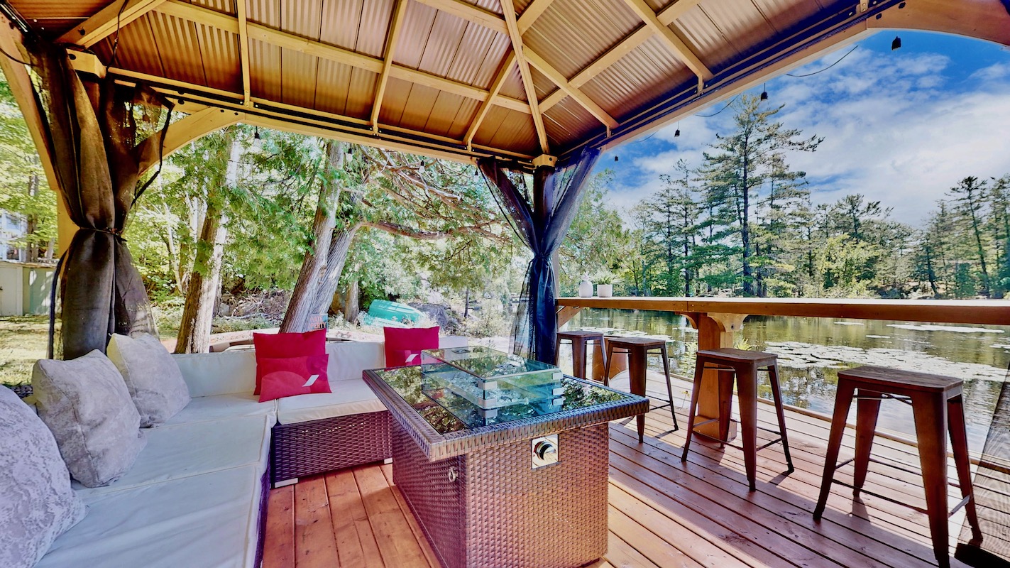 Waterfront Cottage Retreat on Buckhorn Lake Kawartha Cottage Vacations