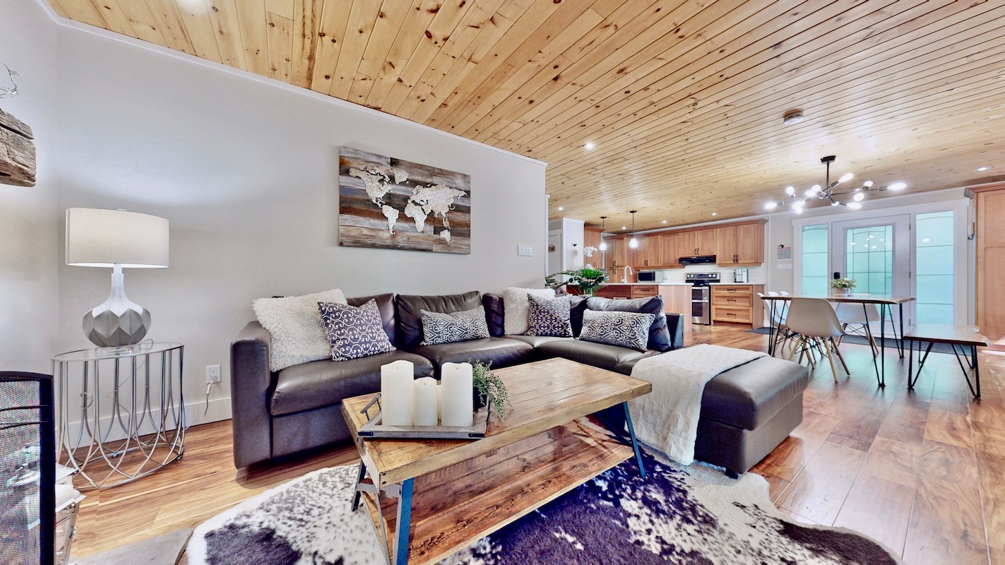 Waterfront Cottage Retreat on Buckhorn Lake Kawartha Cottage Vacations