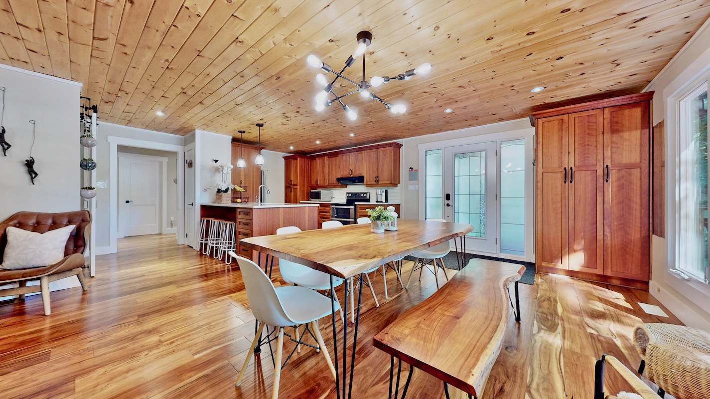 Waterfront Cottage Retreat on Buckhorn Lake Kawartha Cottage Vacations