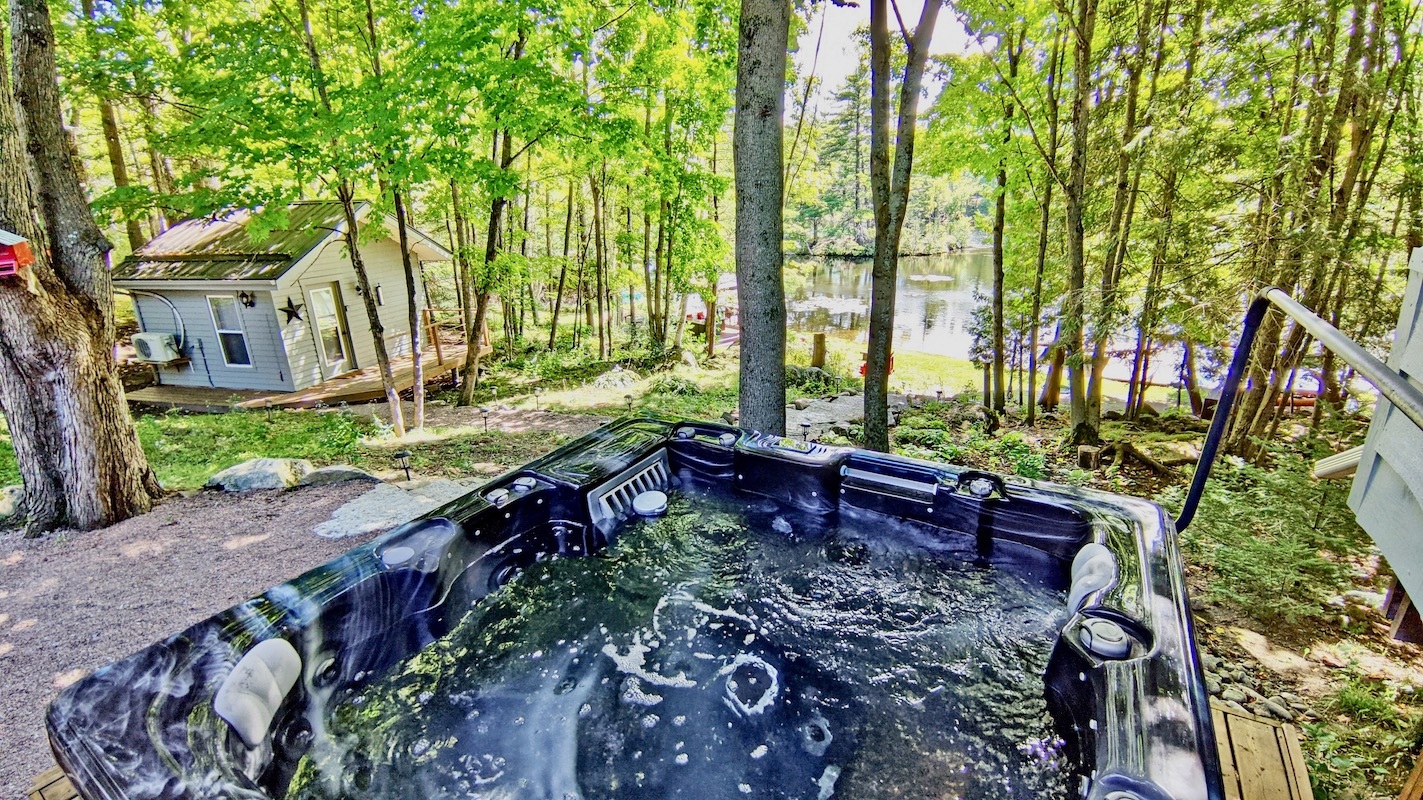 Waterfront Cottage Retreat on Buckhorn Lake Kawartha Cottage Vacations