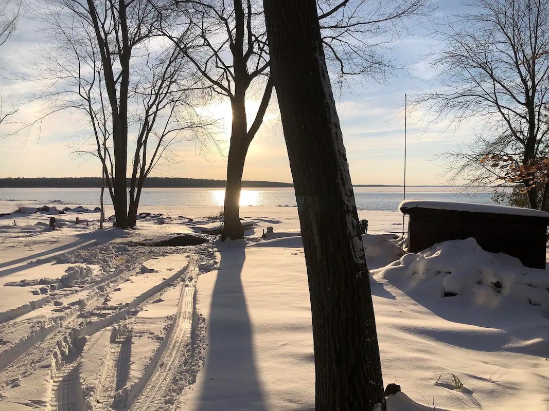 Luxury Waterfront Cottage on Pigeon Lake Kawartha Cottage Vacations