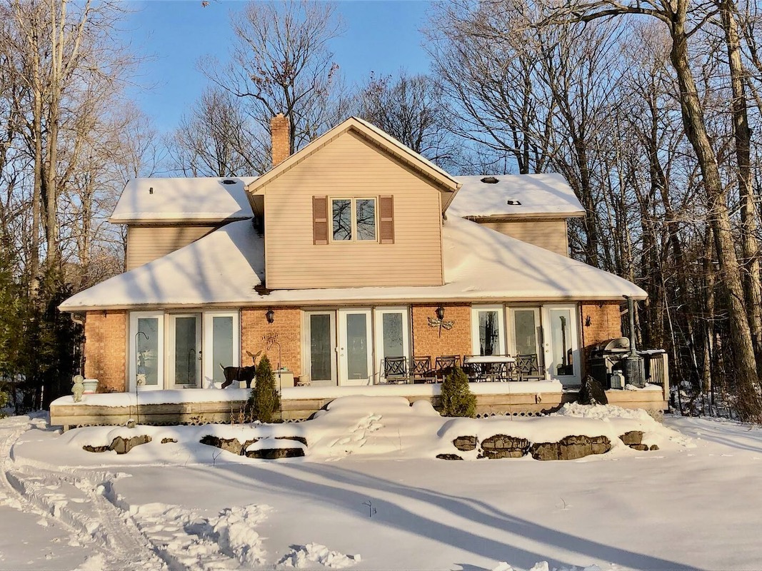 Luxury Waterfront Cottage on Pigeon Lake Kawartha Cottage Vacations