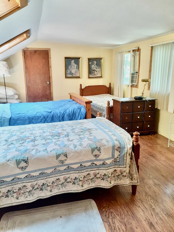 Beauty on Bass Lake Muskoka Kawartha Cottage Vacations
