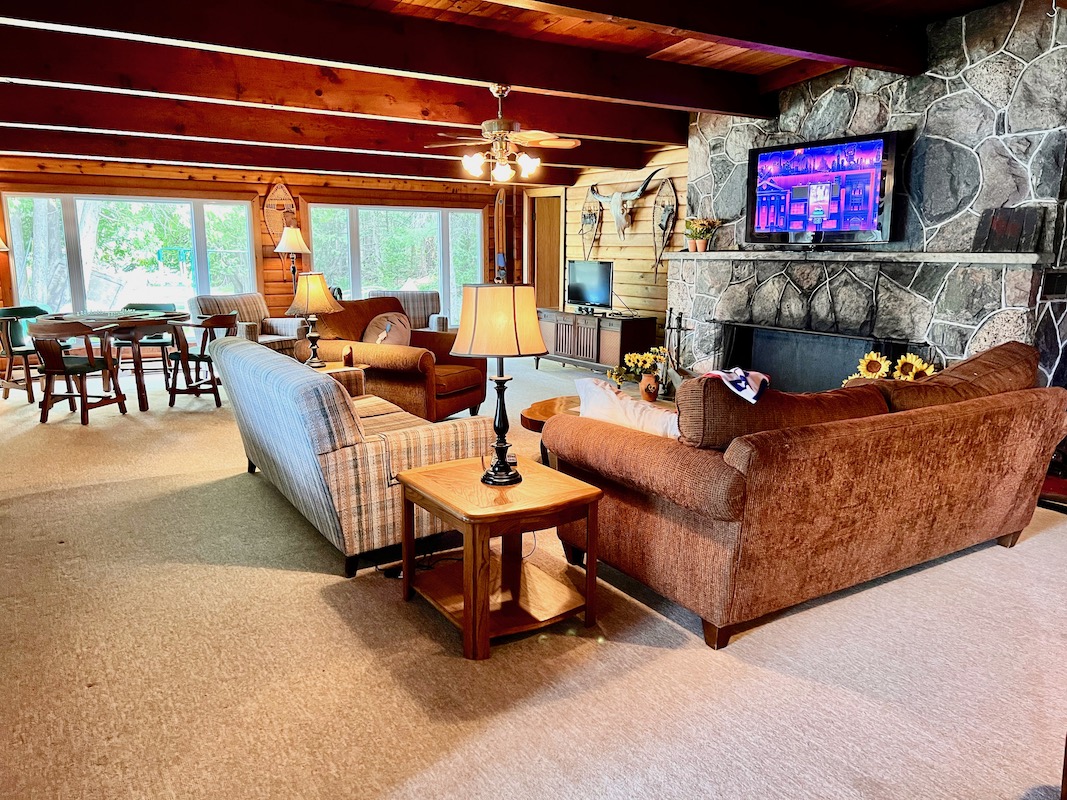 Lakeview Retreat By Four Mile Lake Kawartha Cottage Vacations