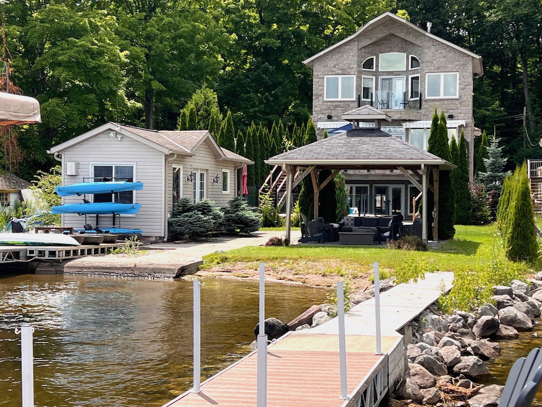 Cottage Oasis On Pigeon Lake Kawartha Cottage Vacations