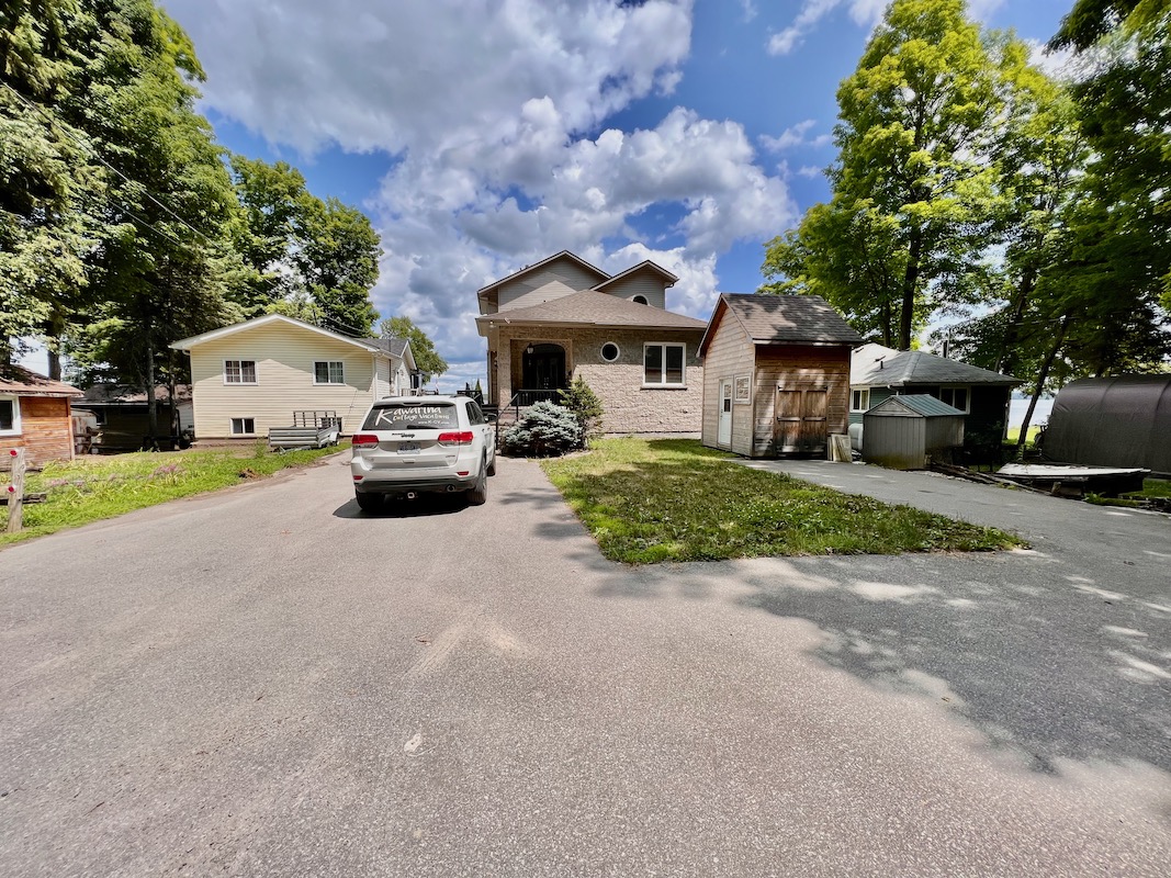 Cottage Oasis On Pigeon Lake Kawartha Cottage Vacations
