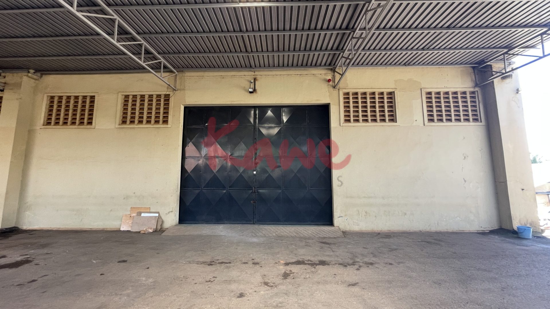 Warehouses for rent in Kampala Kawe Realtors