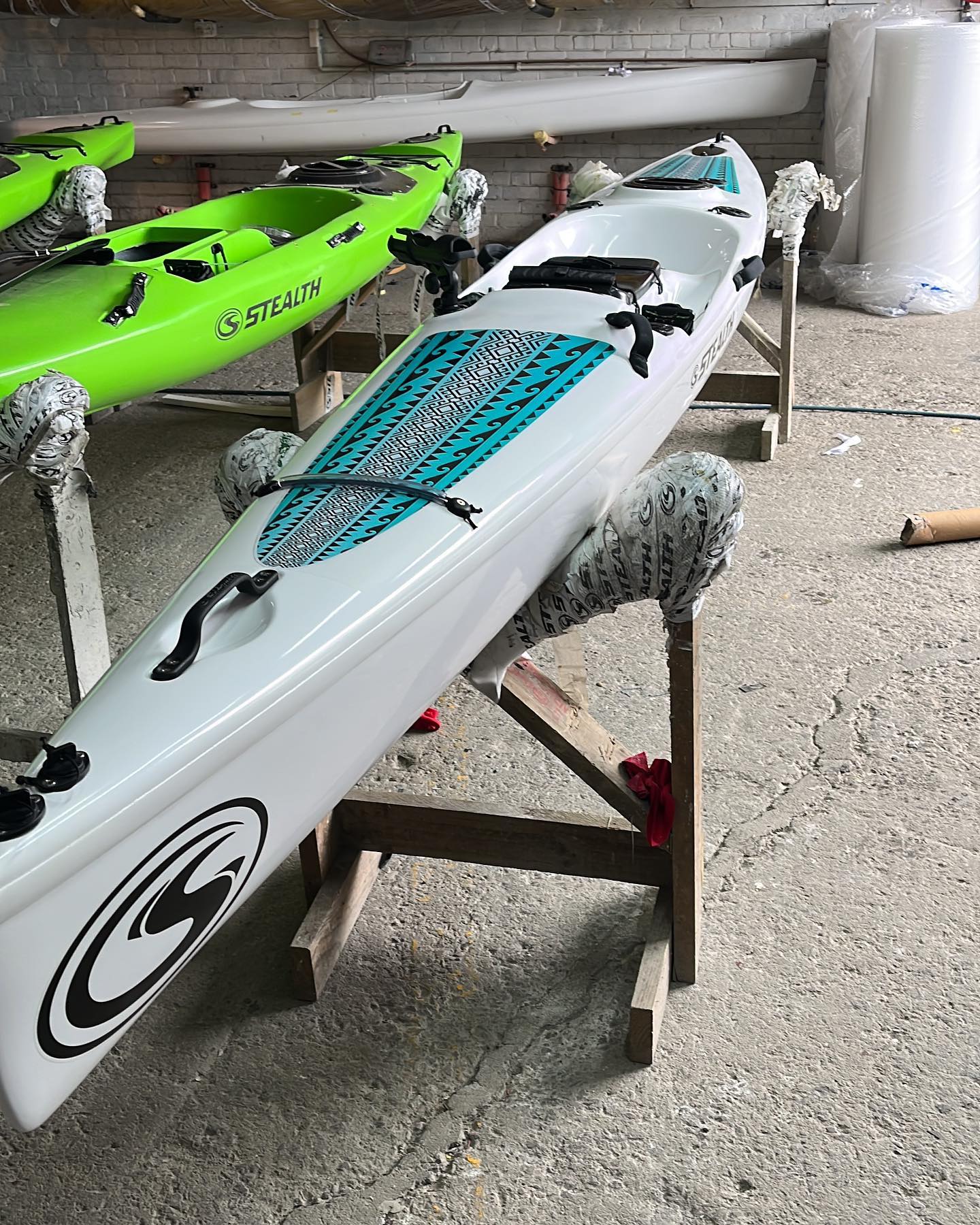 Stealth Fishing Kayak Elite 530 (White Only) KAYAKFISH