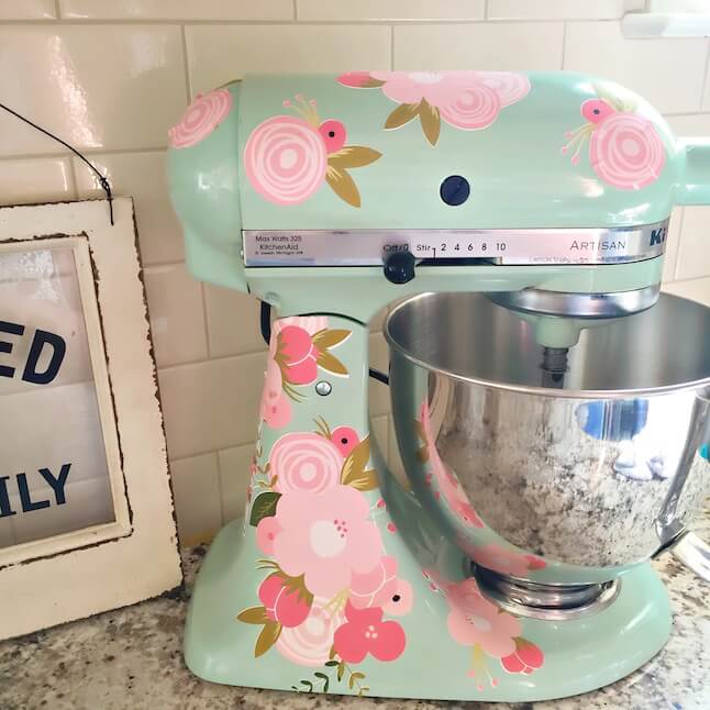 DIY Kitchenaid Mixer using printable vinyl Kayla Makes