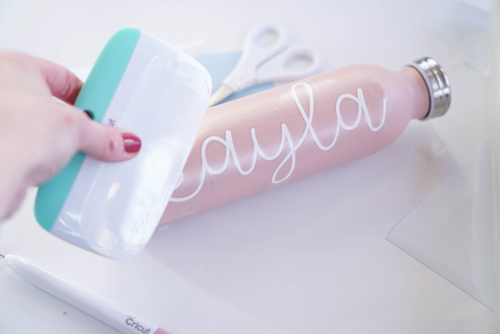 Personalizing With Vinyl {A Beginners Tutorial} Kayla Makes