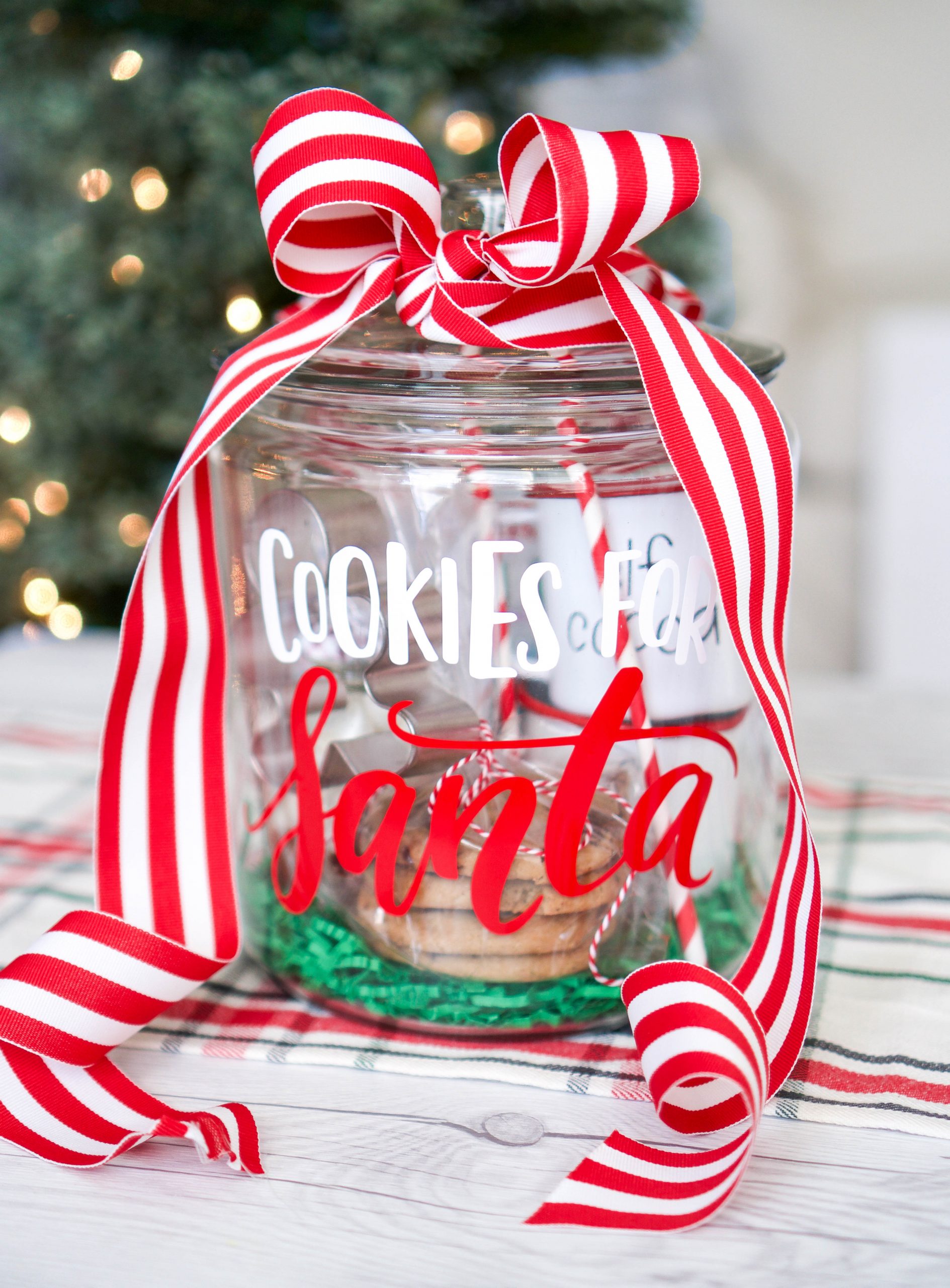 Create A Fun Neighbor Gift With Adhesive Vinyl Kayla Makes