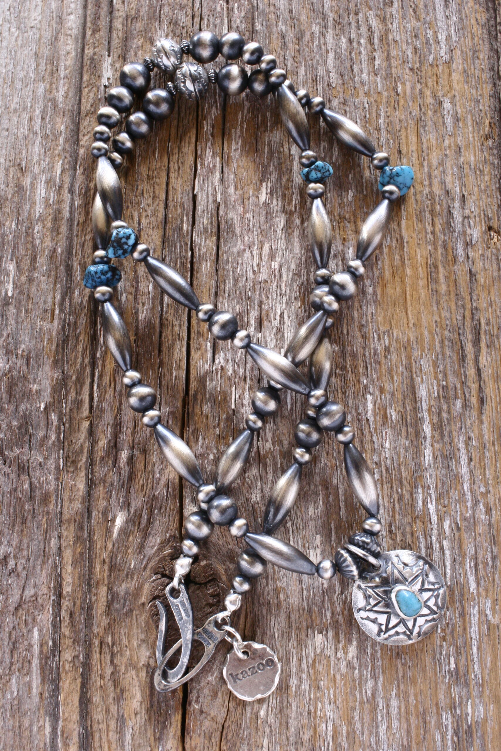 SILVER & TURQUOISE NECKLACE Kazoo