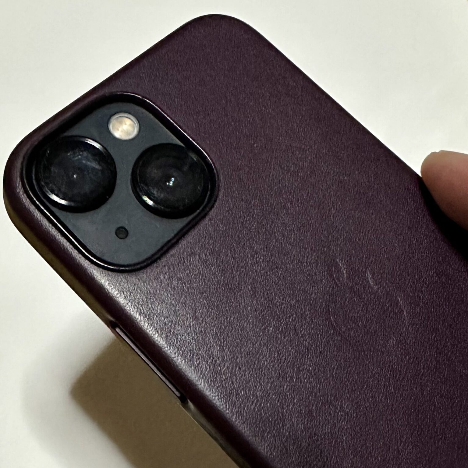 iphone14 pro 純正レザーケース レビュー｜経年変化を楽しもう kazooblog