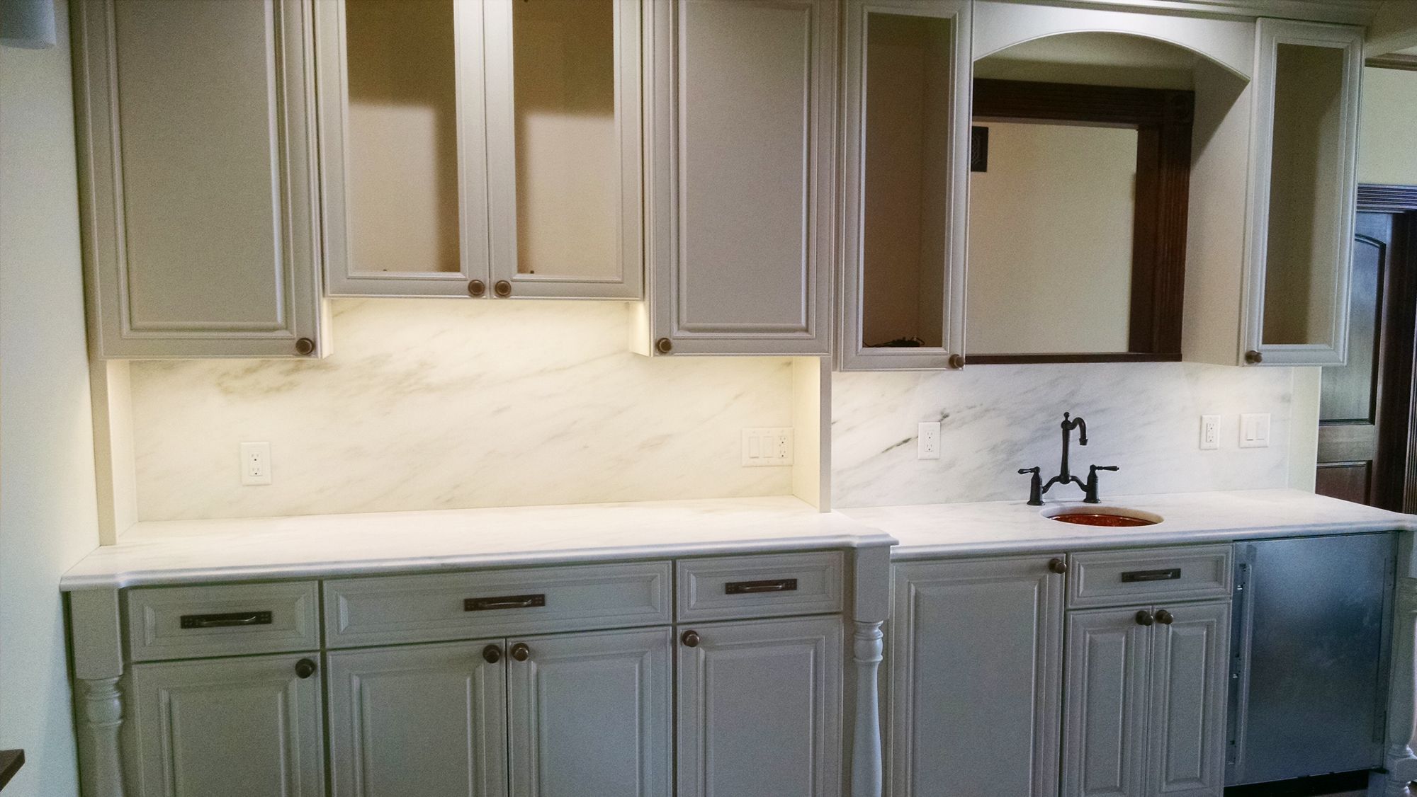 Vermont Granite, Soapstone, Marble, Slate, Quartz Countertops and Sinks