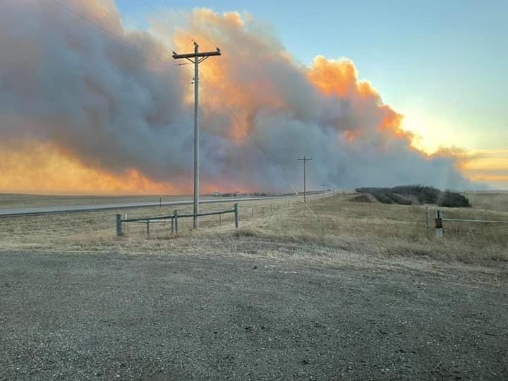 Large wildfire reported in Perkins County; fire near Murdo at 9,400