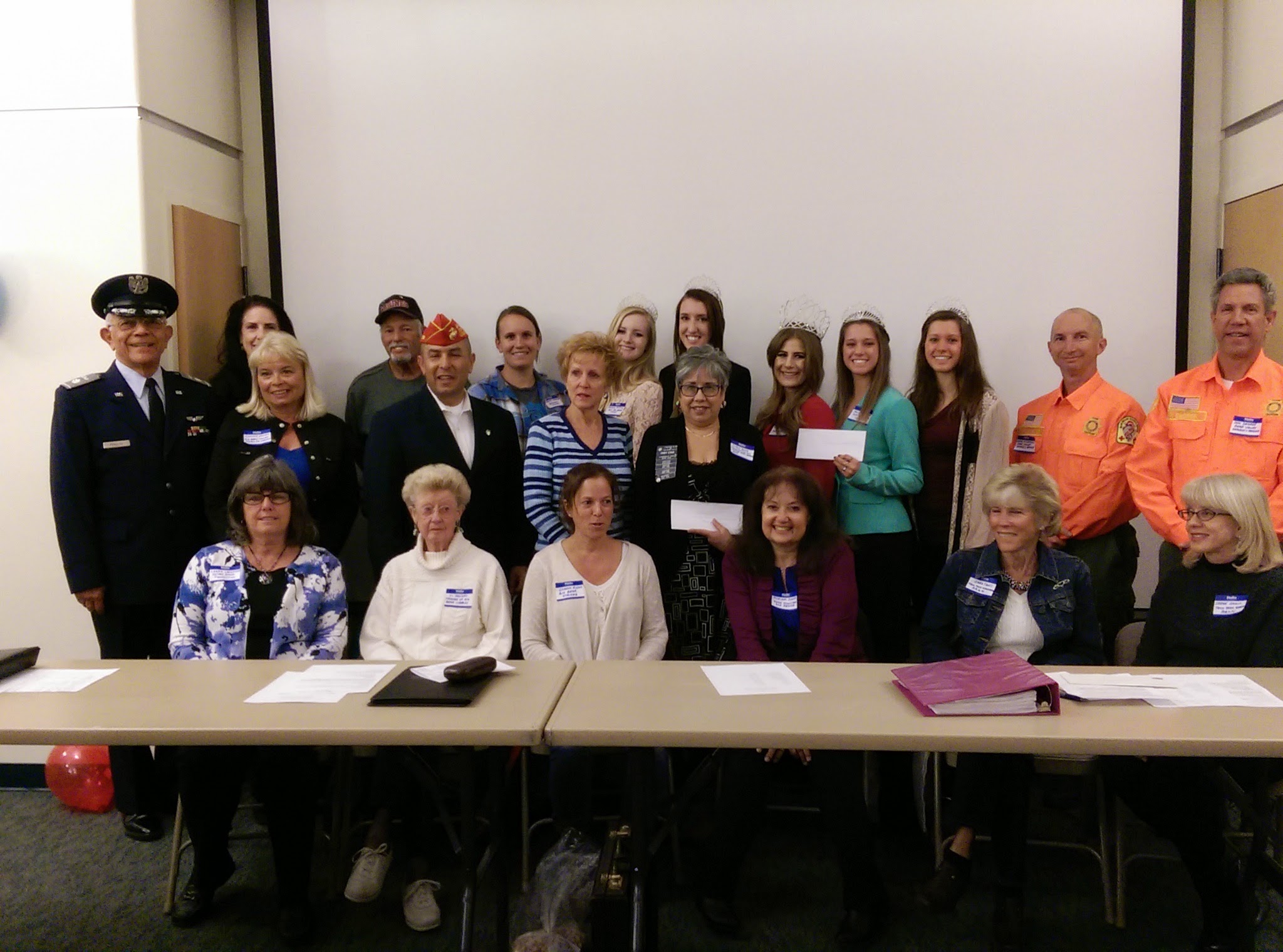 Big Bear Lake Antique Car Club Gives Back