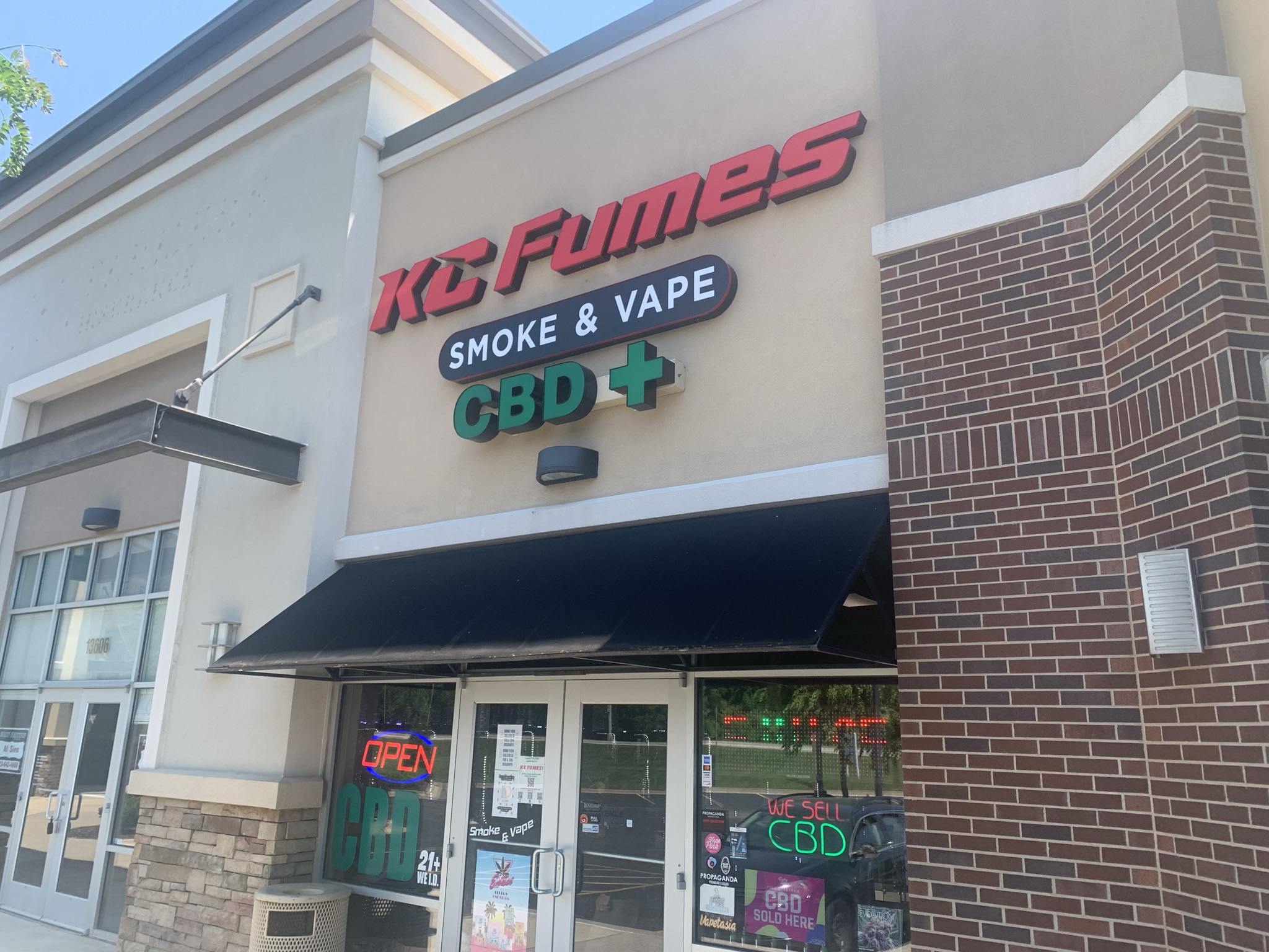 Cool Week Smoke and Vape Shop In Kansas City Smoke Tokz Superstore
