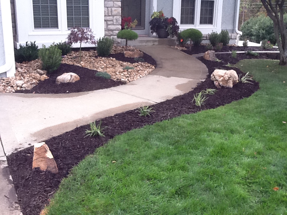 KC Garden Gate Lawn Care & Landscaping Raymore MO 816.744.8899