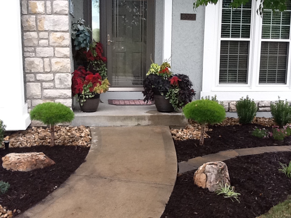 KC Garden Gate Lawn Care & Landscaping Raymore MO 816.744.8899