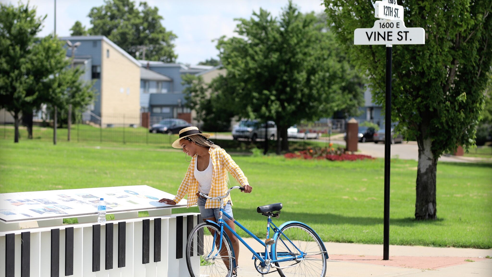 Goin' To Kansas City Plaza At Twelfth Street And Vine Kansas City