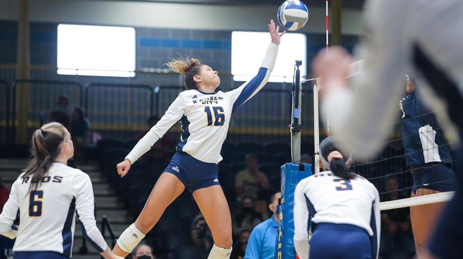 Kansas City volleyball wins second game on the road Roo News