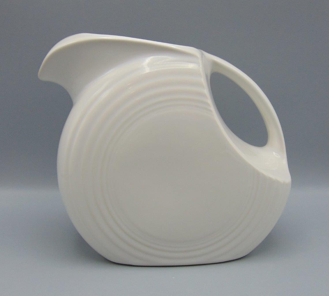 Fiesta Fiestaware White Disc Ice Lip Water Pitcher p86