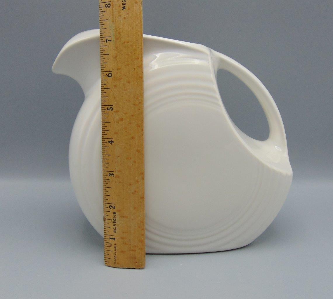 Fiesta Fiestaware White Disc Ice Lip Water Pitcher p86