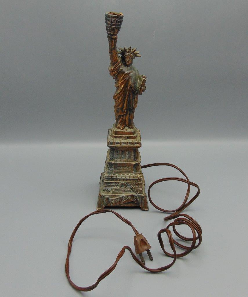 Vintage Statue of Liberty Souvenir 11" Lamp Statue New York Cast Metal