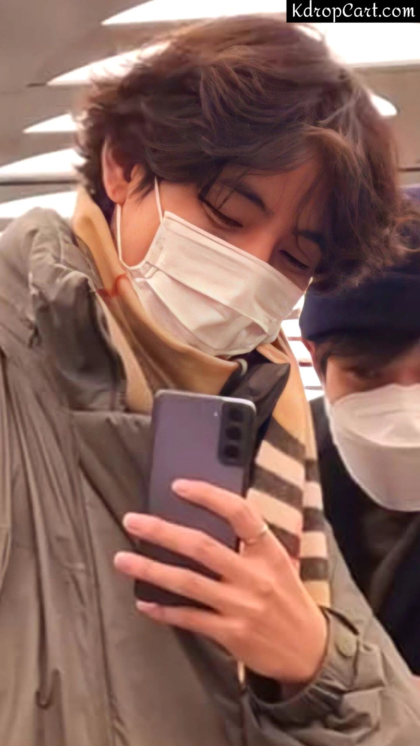 7 Best Taehyung's Mirror selca must be in your Gallery KdropCart