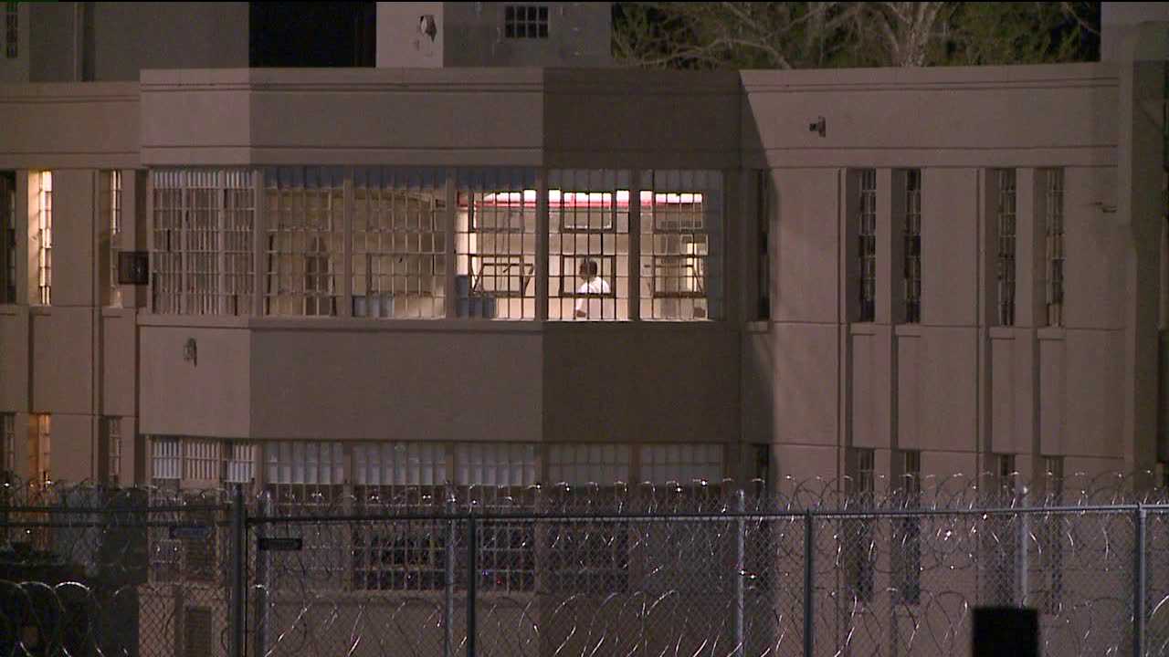 2 inmates escape from federal prison in Littleton FOX31 Denver