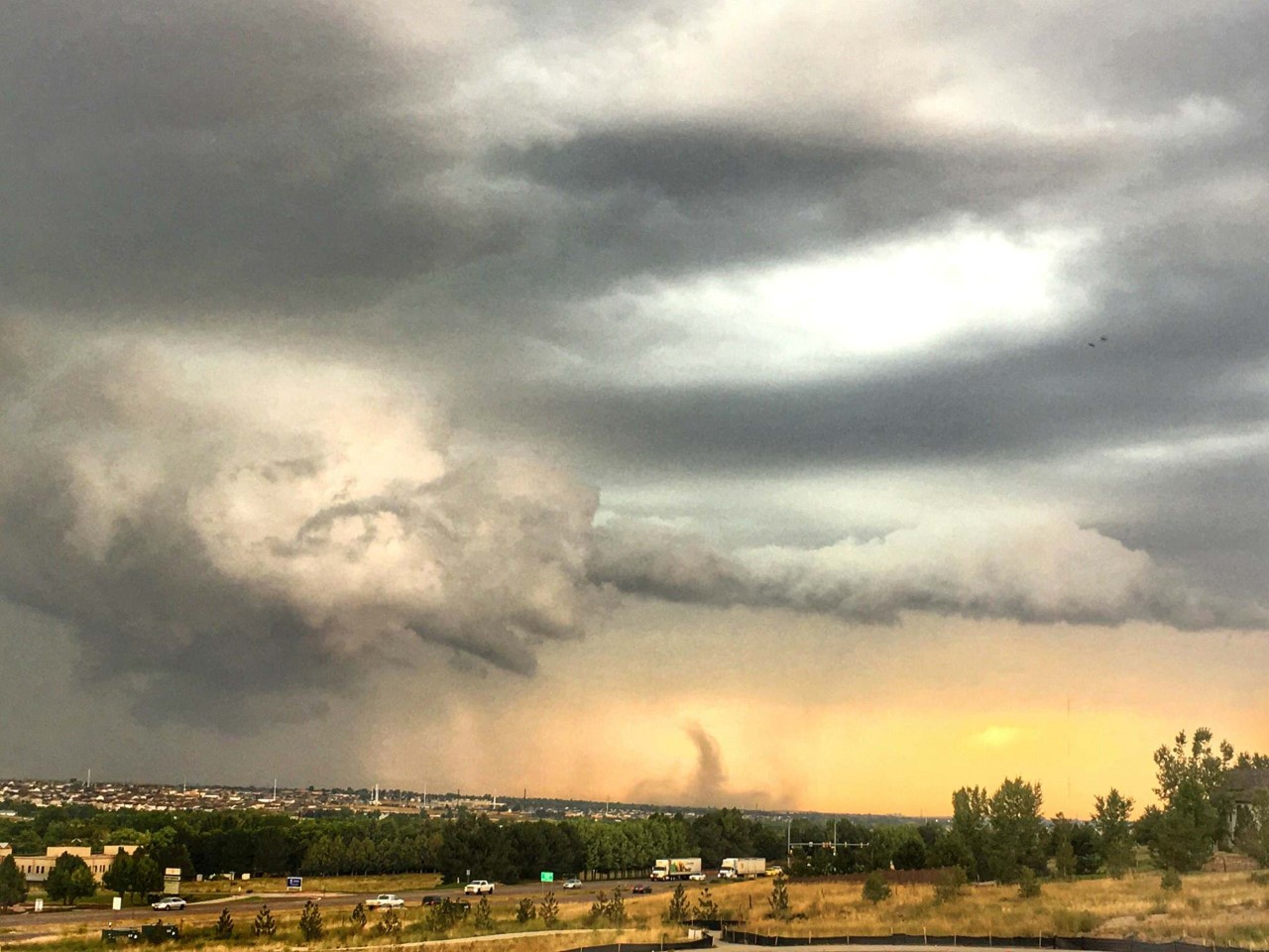 Landspout tornado spotted from Highlands Ranch FOX31 Denver