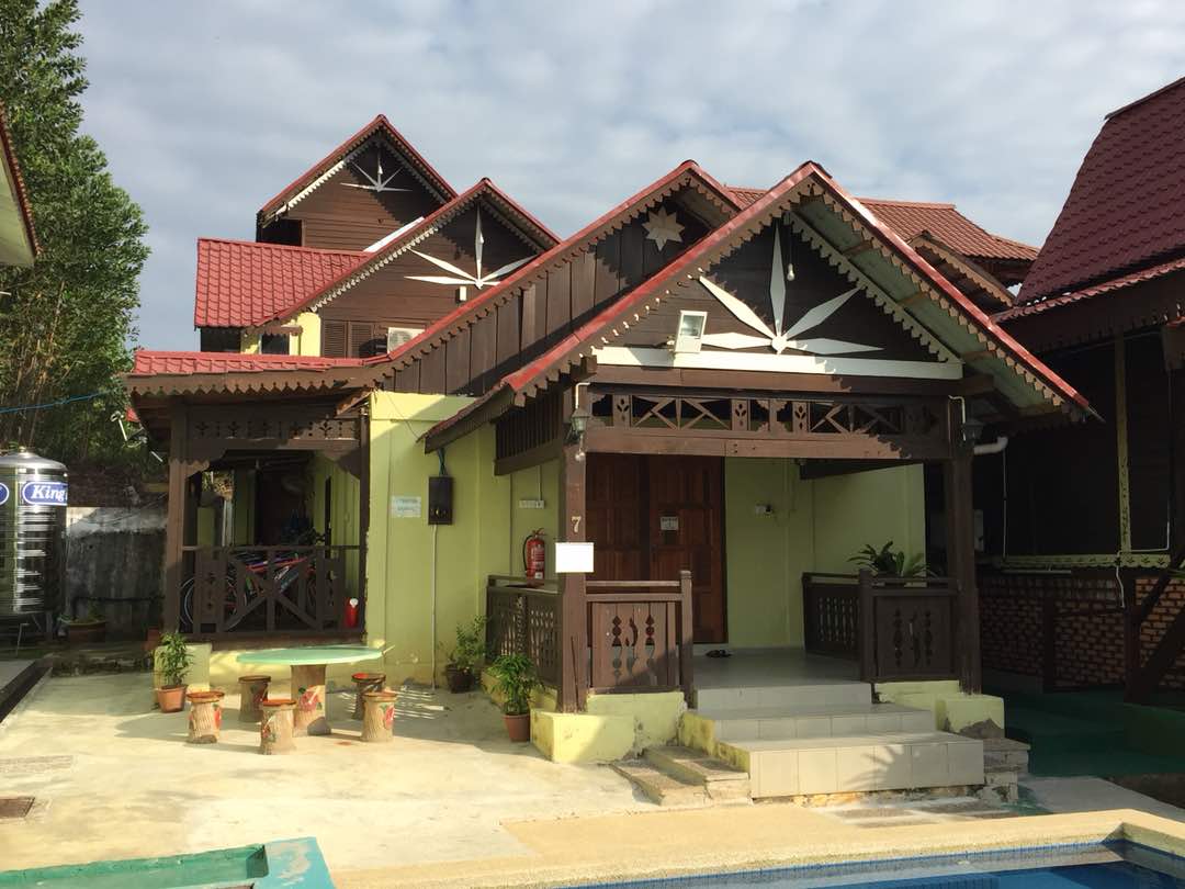 Kampungstay Desa Murni Kedai Muslim