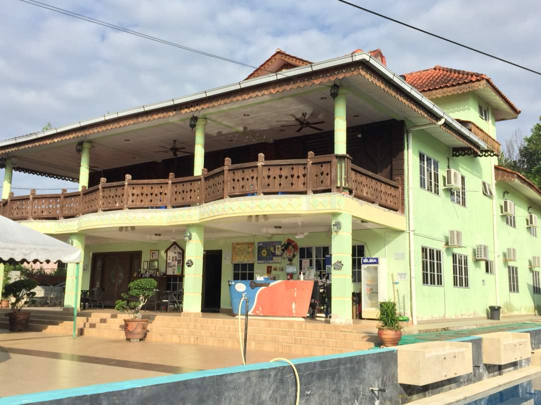 Kampungstay Desa Murni Kedai Muslim