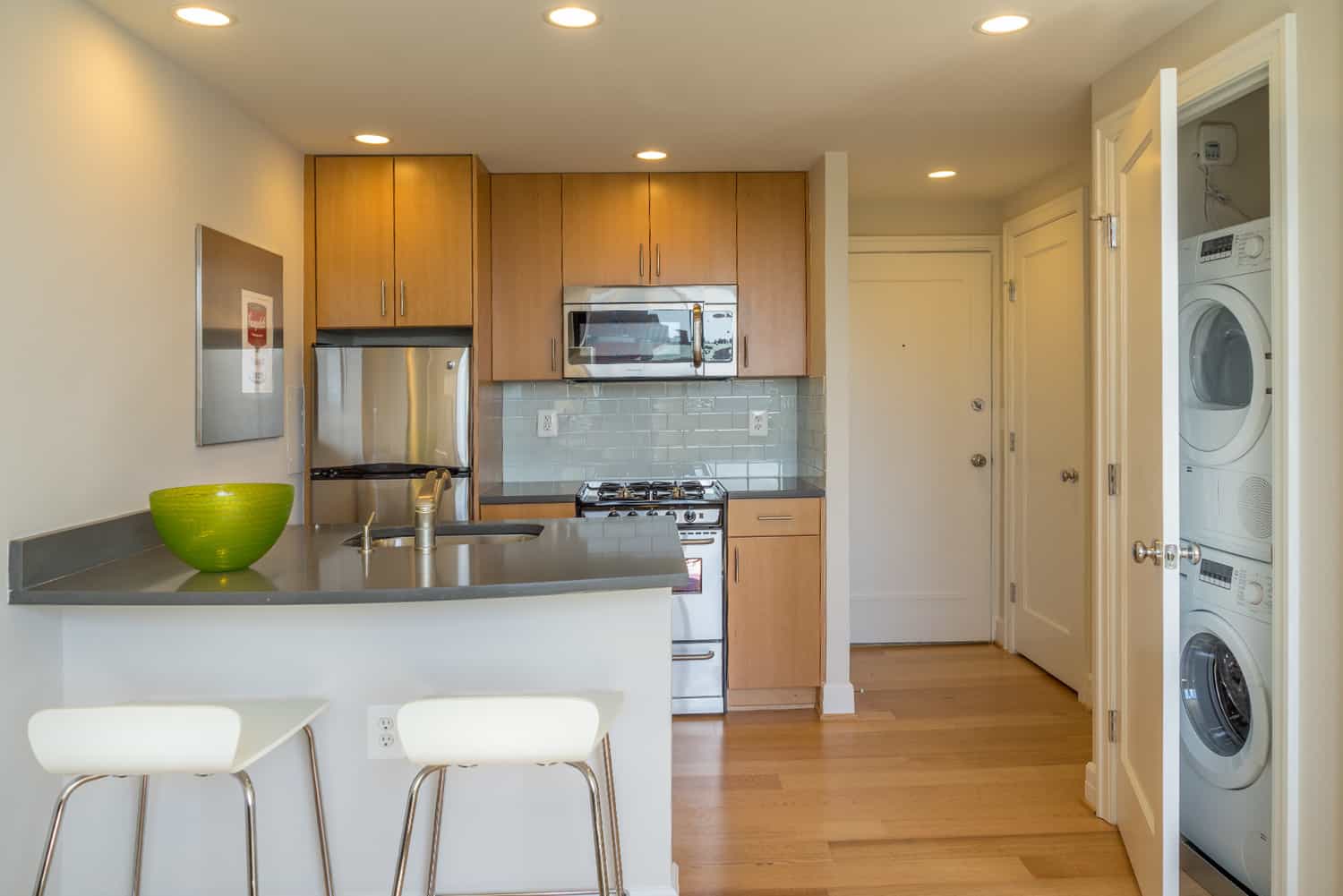 Sutton Plaza Apartments in Logan Circle Photo Gallery Keener Management