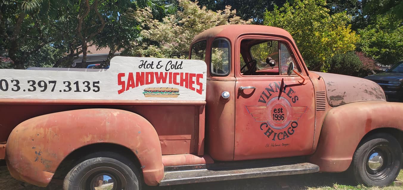 Vinnies Chicago Sandwich Shop Keep it Local