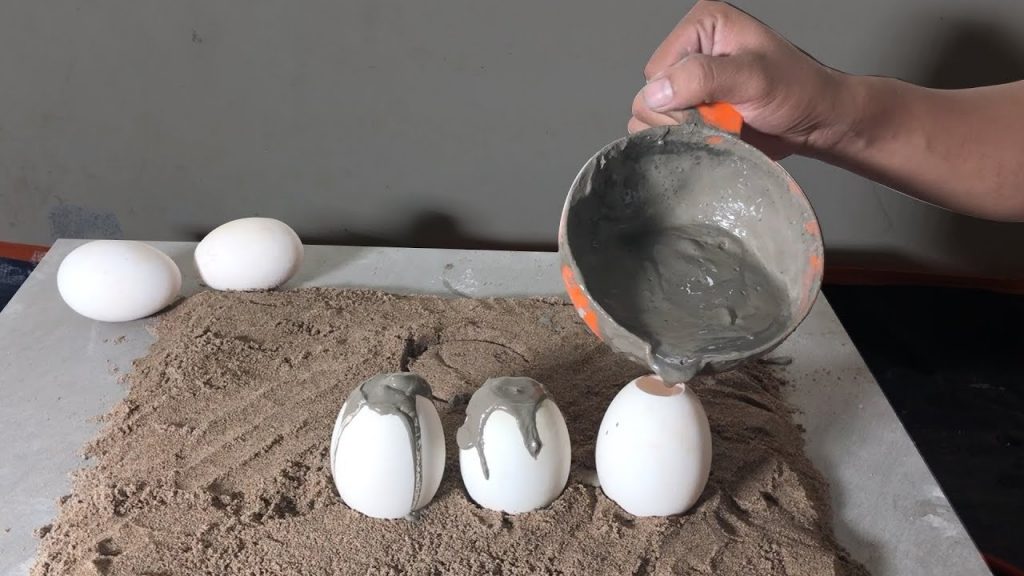 DIY Bonsai Pots With Cement and Eggs Keep it Relax